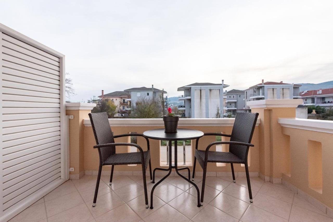 Alfa House Apartment อิโออันนินา ภายนอก รูปภาพ